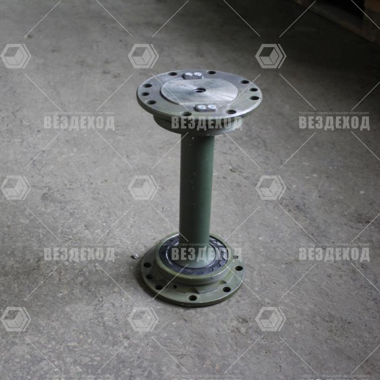 8.10.048 Валик карданный с муфтами в сборе правый короткий