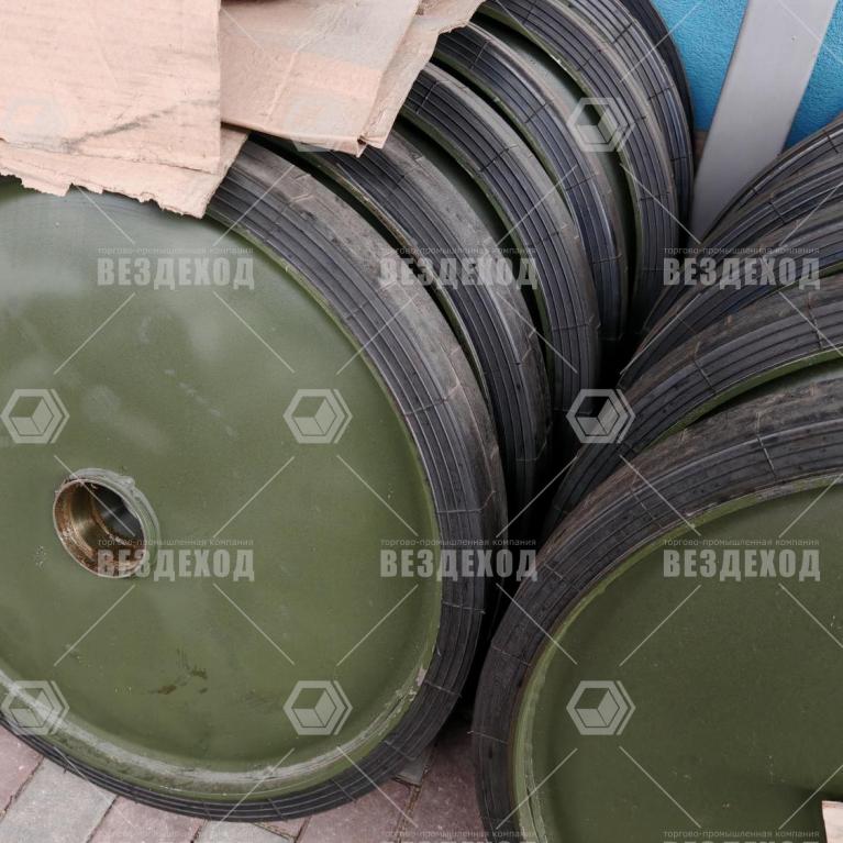 47-3204005-А2 Каток с шиной в сб