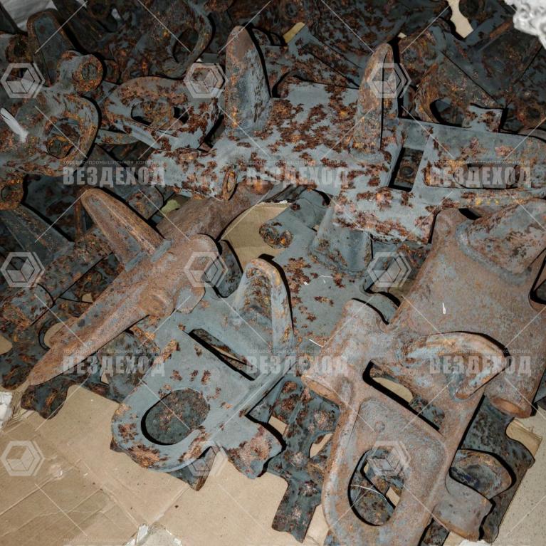 71-3209005-02 Звено гусеницы кованное