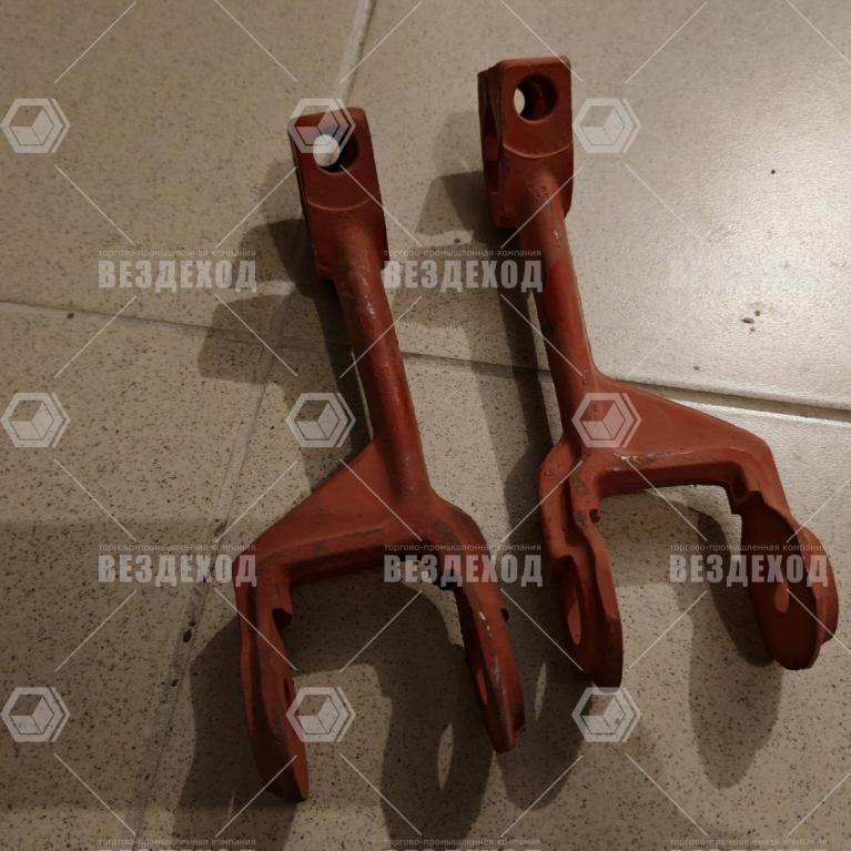 71-2905737 Рычаг внутренний промежуточной опоры левый