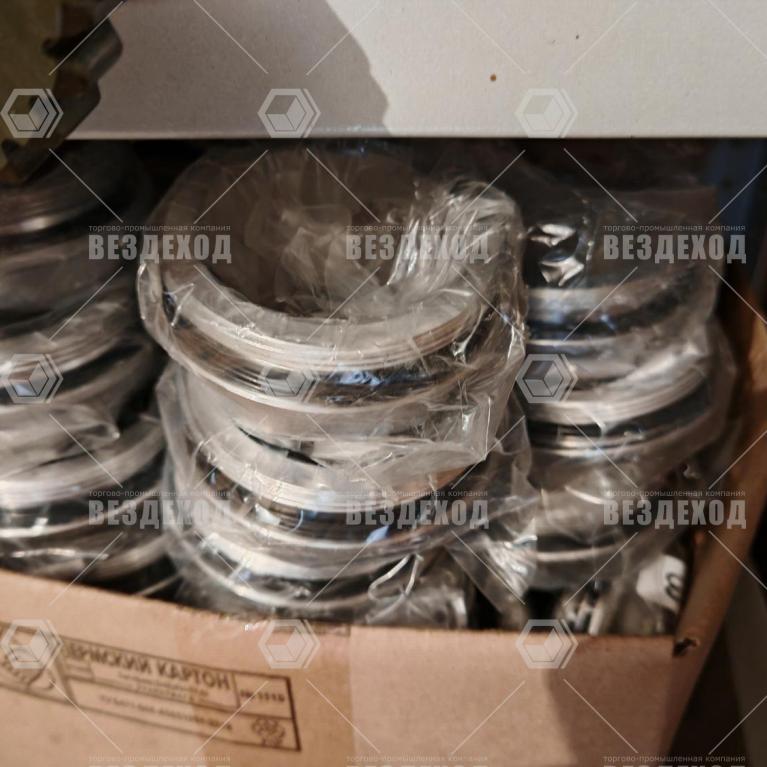 71-3204020 Крышка ступицы катка