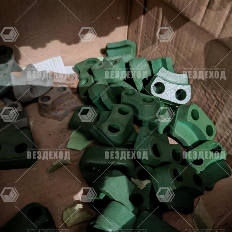 47-3203052 Фиксатор балансира катка