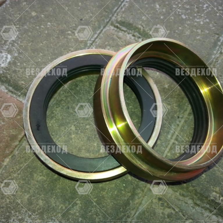 71-2948062 71-2948062 Обойма сальника оси балансира ленивца