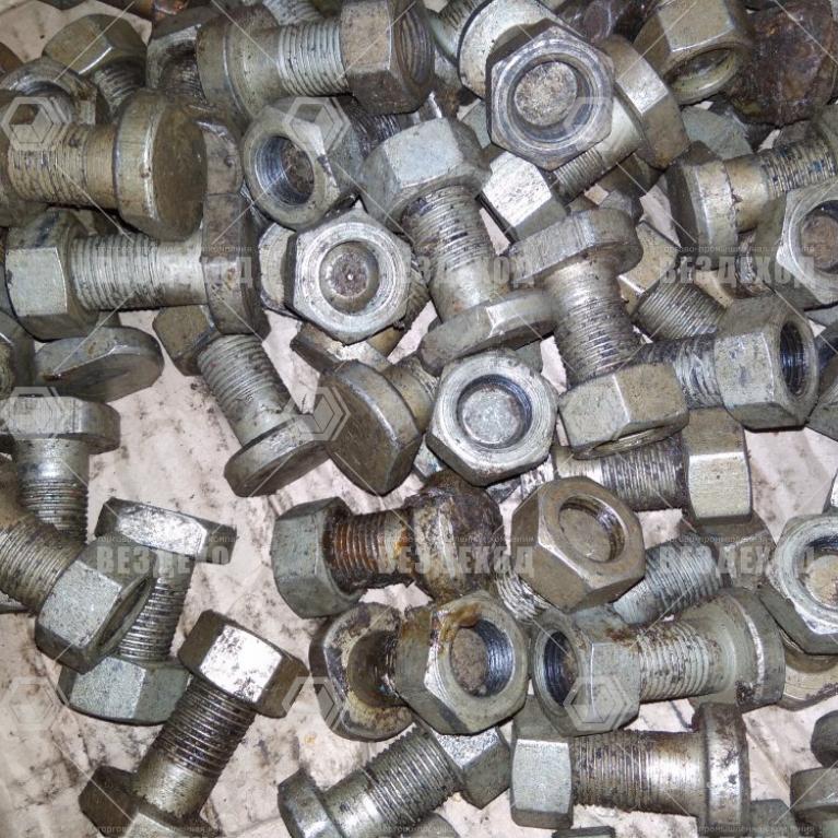 21.30.104 Болт с гайкой (21.30.104)