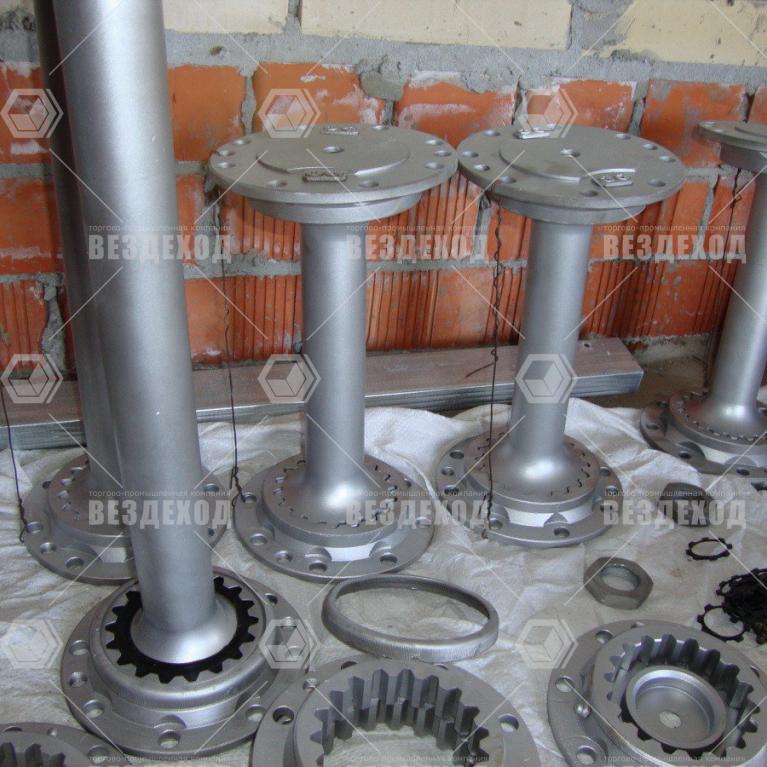 8.10.047 Валик карданный с муфтами в сборе левый длинный (8.10.047)