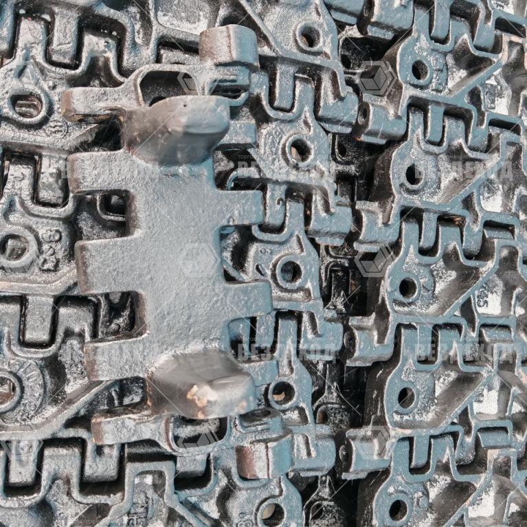 8.34.201 Звено гусеницы узкое