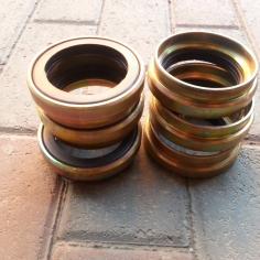 71-2946030 Обойма сальника оси балансира катка (71-2946030)